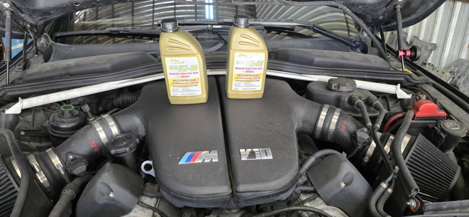 洪先生的2005年BMW M5更換DLE 5W-60 24H GT3 PRO機油