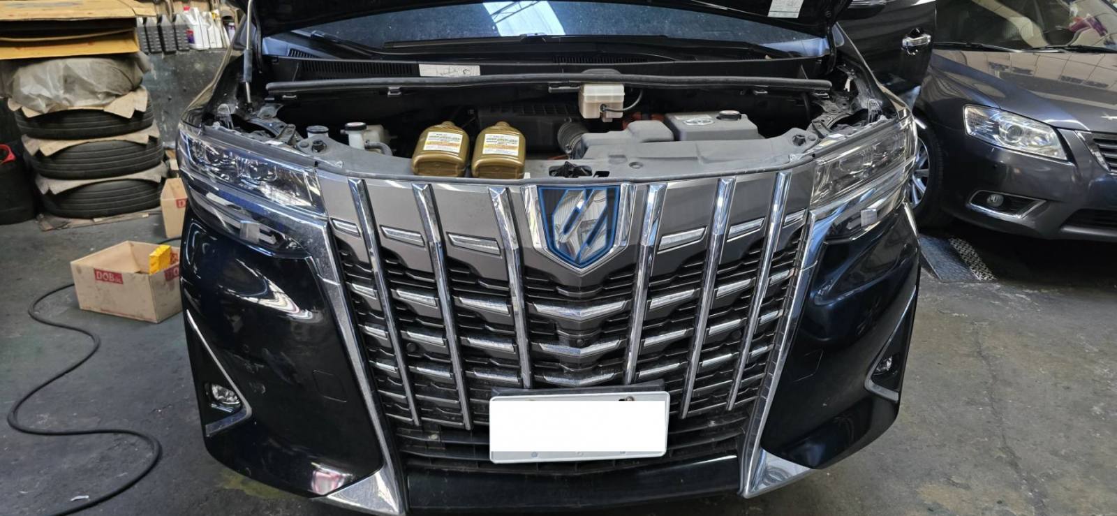 高雄耀明汽車的2021 Toyota Alphard 2.5 Hybrid油電車更換DLE 5W-50 24H GT3 PRO機油